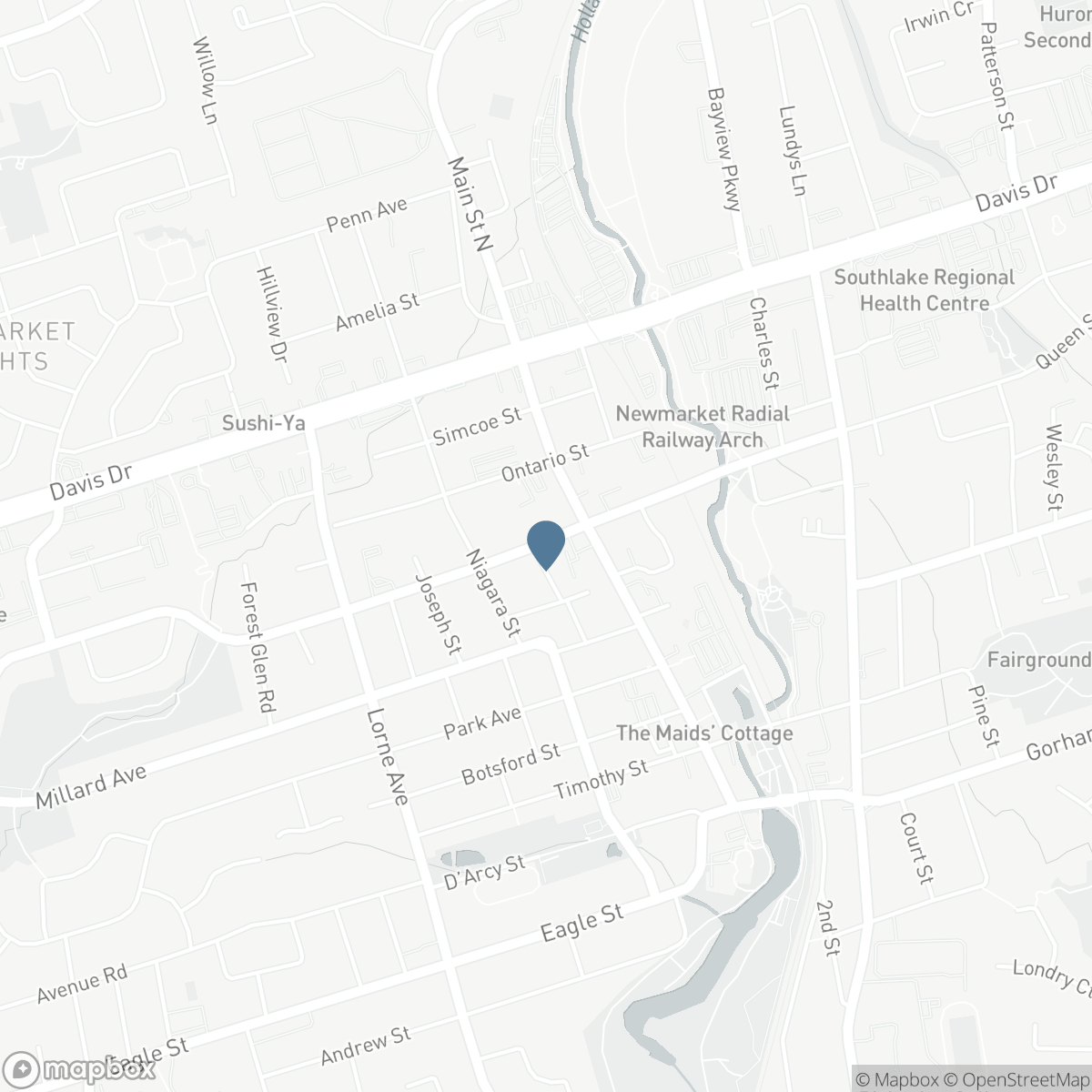 422 QUEEN STREET, Newmarket, Ontario L3Y 2H2